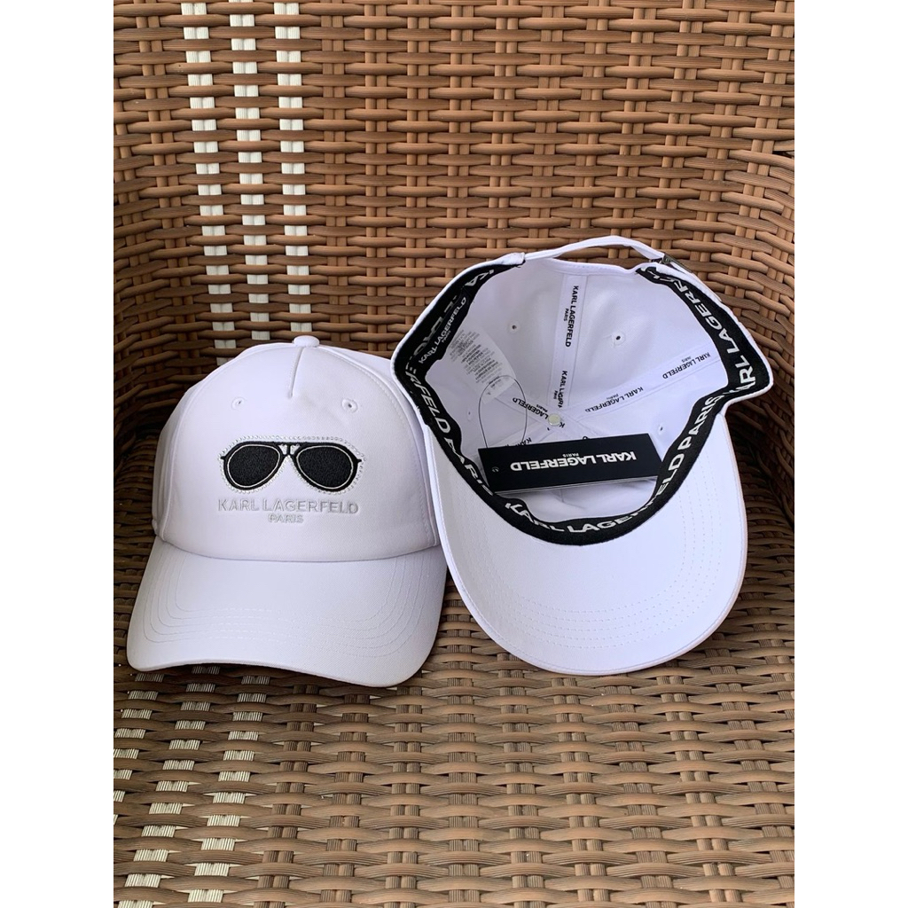Topi Karl Lagerfeld Dewasa
