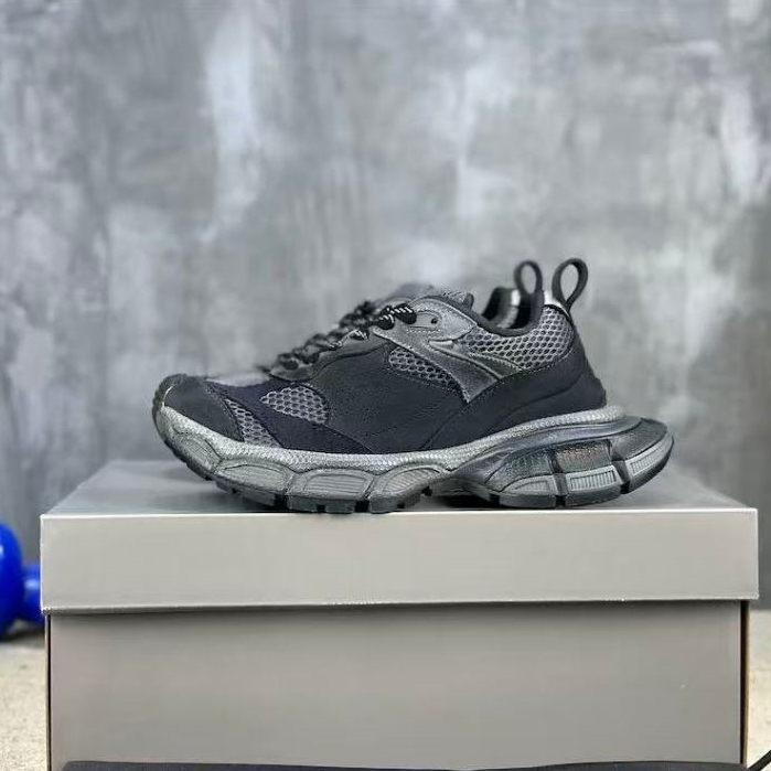 Balenciaga Balenciaga 3XL mesh round toe lace up thick soled low cut casual shoes for women, black