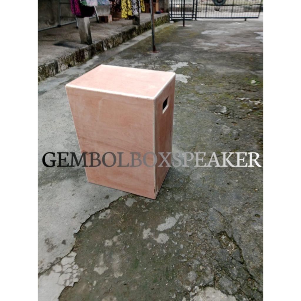Box speaker spl 15 inch