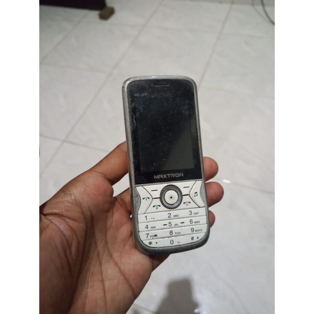 maxtron hp bekas