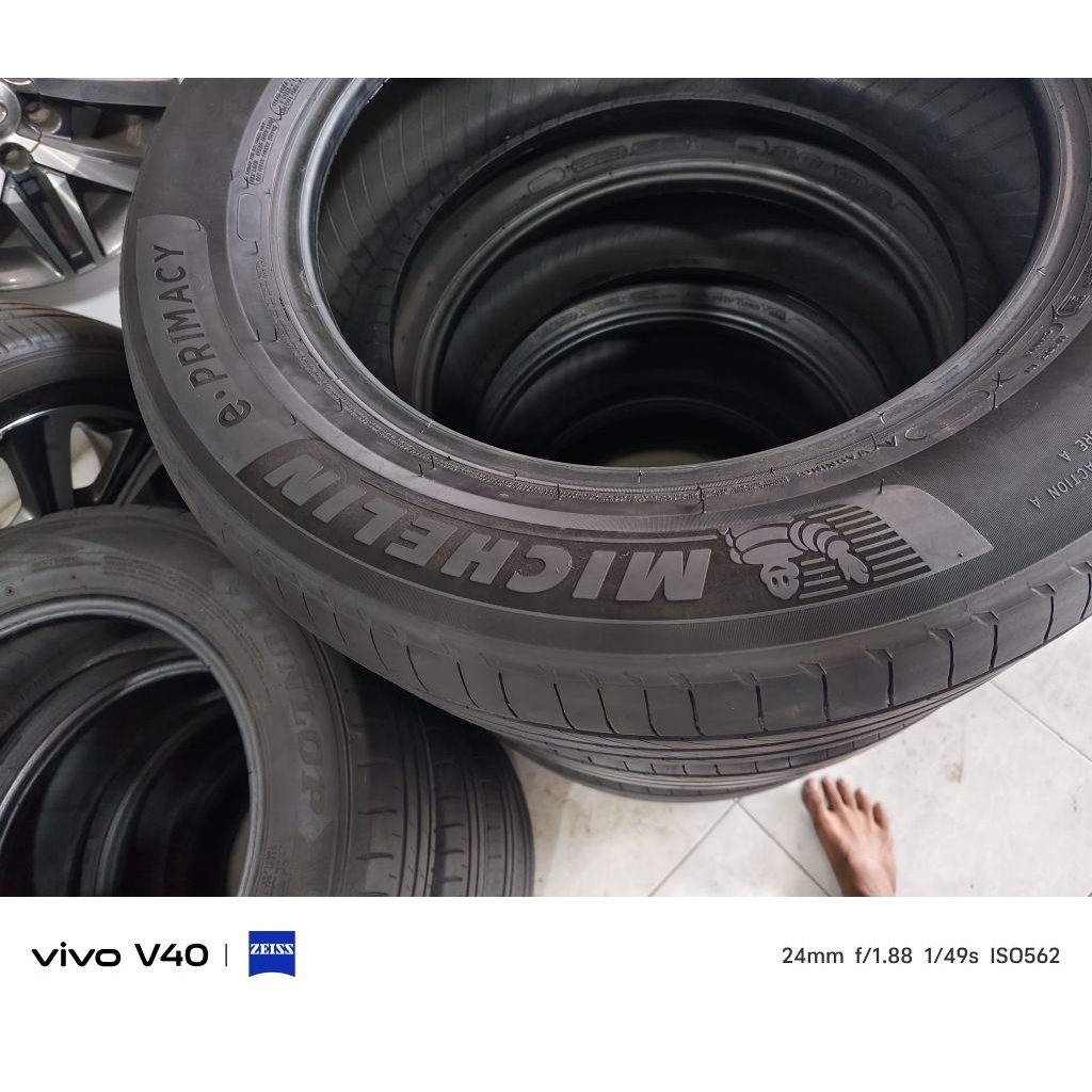 235/60 R18 Michellin e Primacy tahun 2025 kondisi tebel