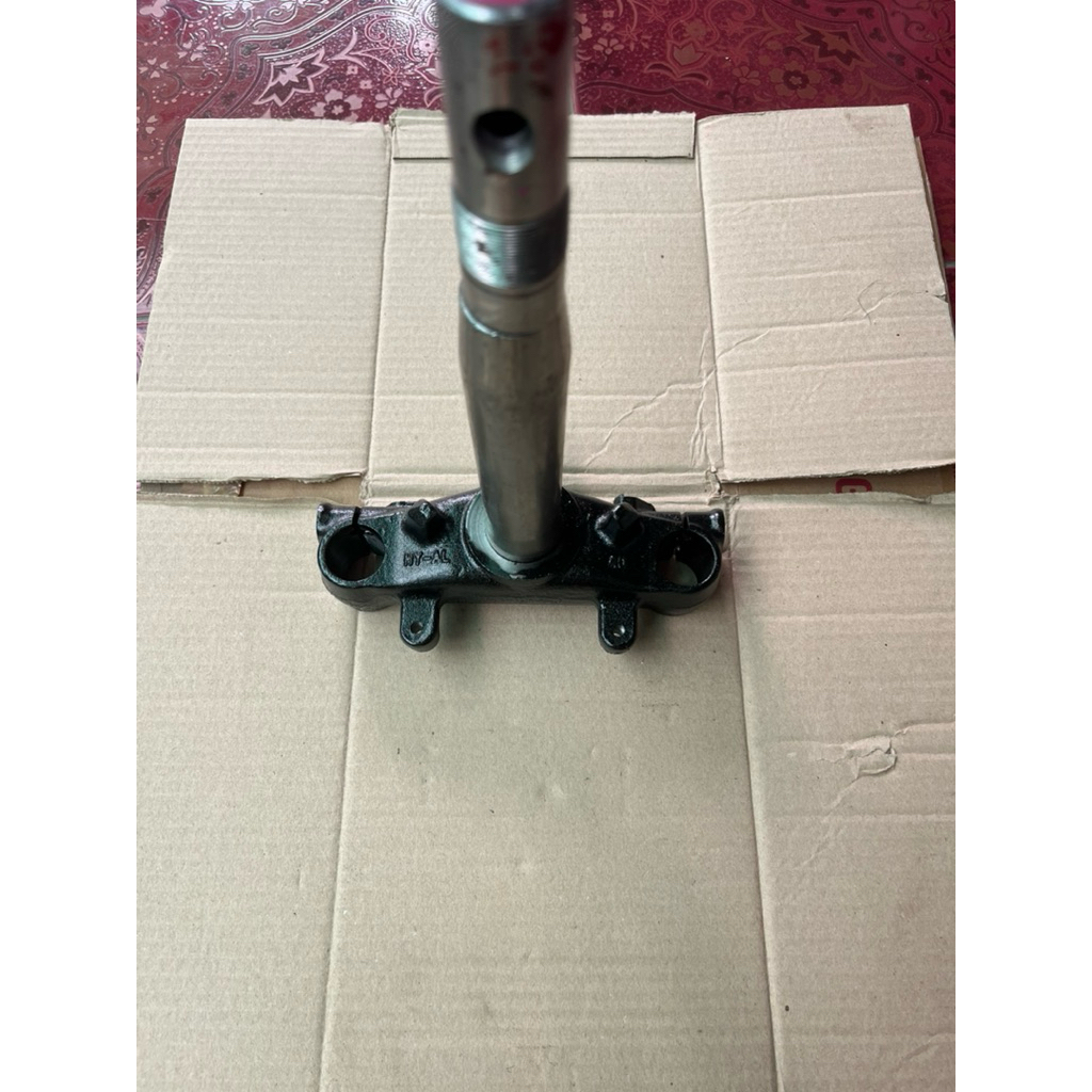 SEGITIGA BAWAH SEGITIGA DEPAN ASSY MOTOR HONDA BEAT SCOOPY NEW RING 12 ORIGINAL