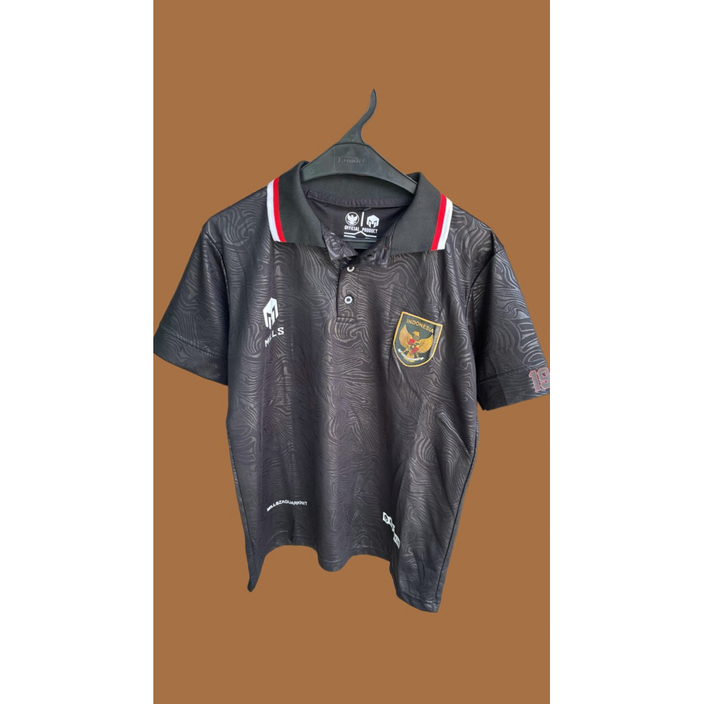 Preloved Jersey Timnas Indonesia Mills Hitam