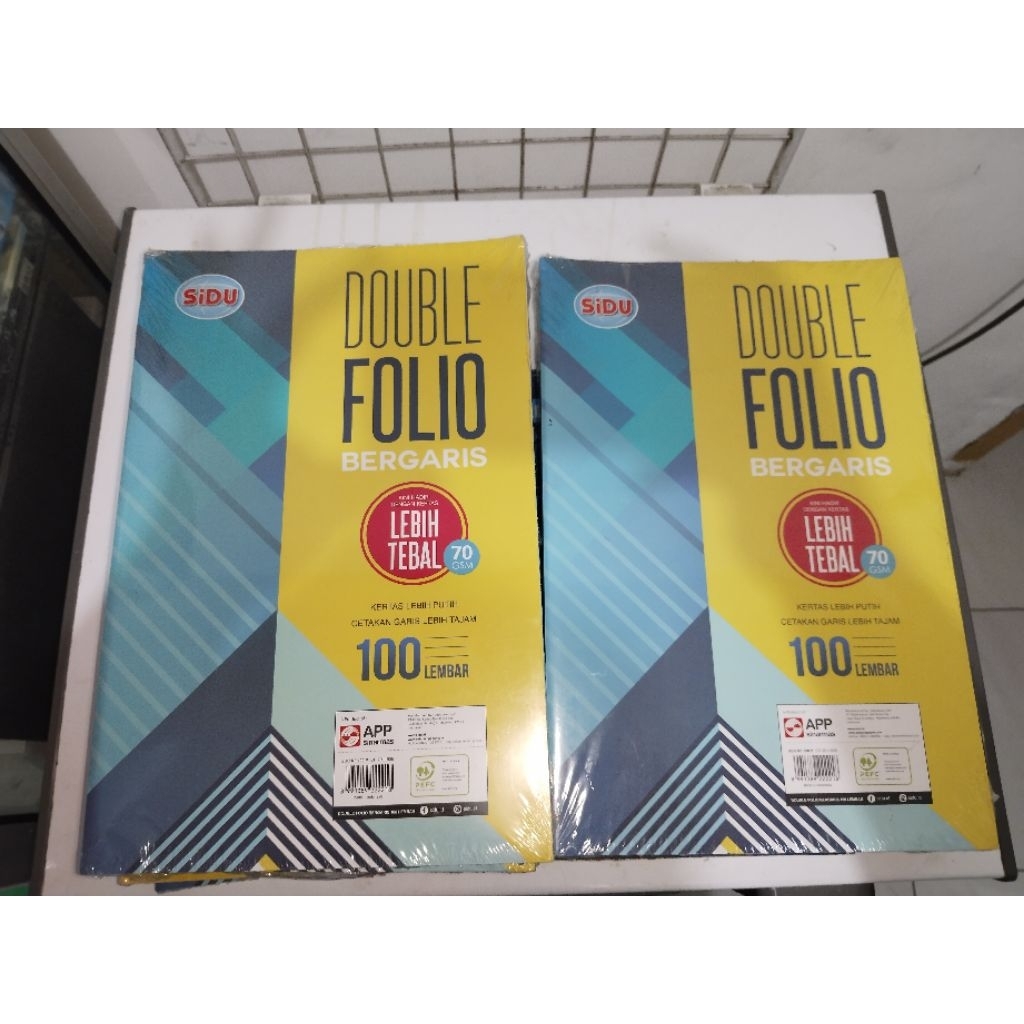 kertas folio bergaris F4 (1 rim)