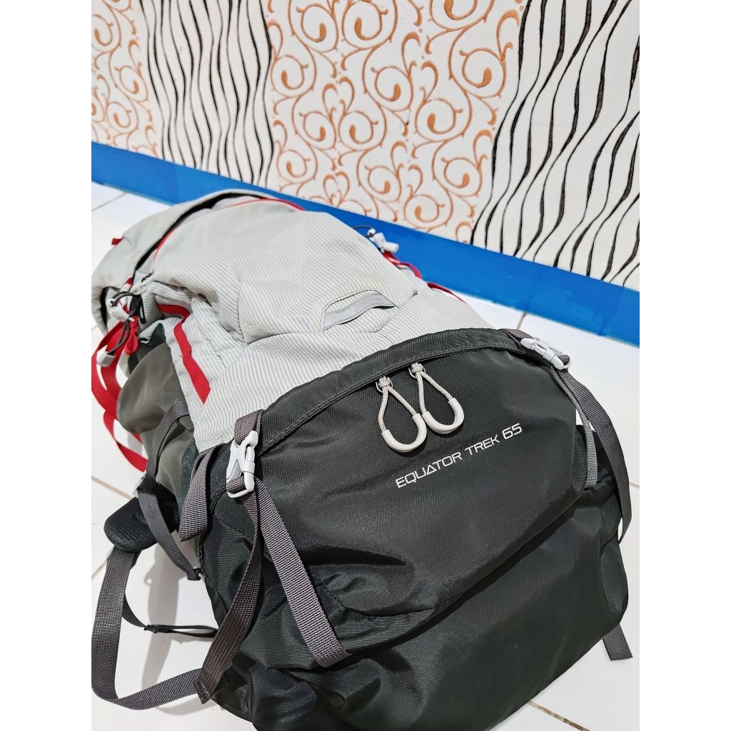 eiger equator trek 65l
