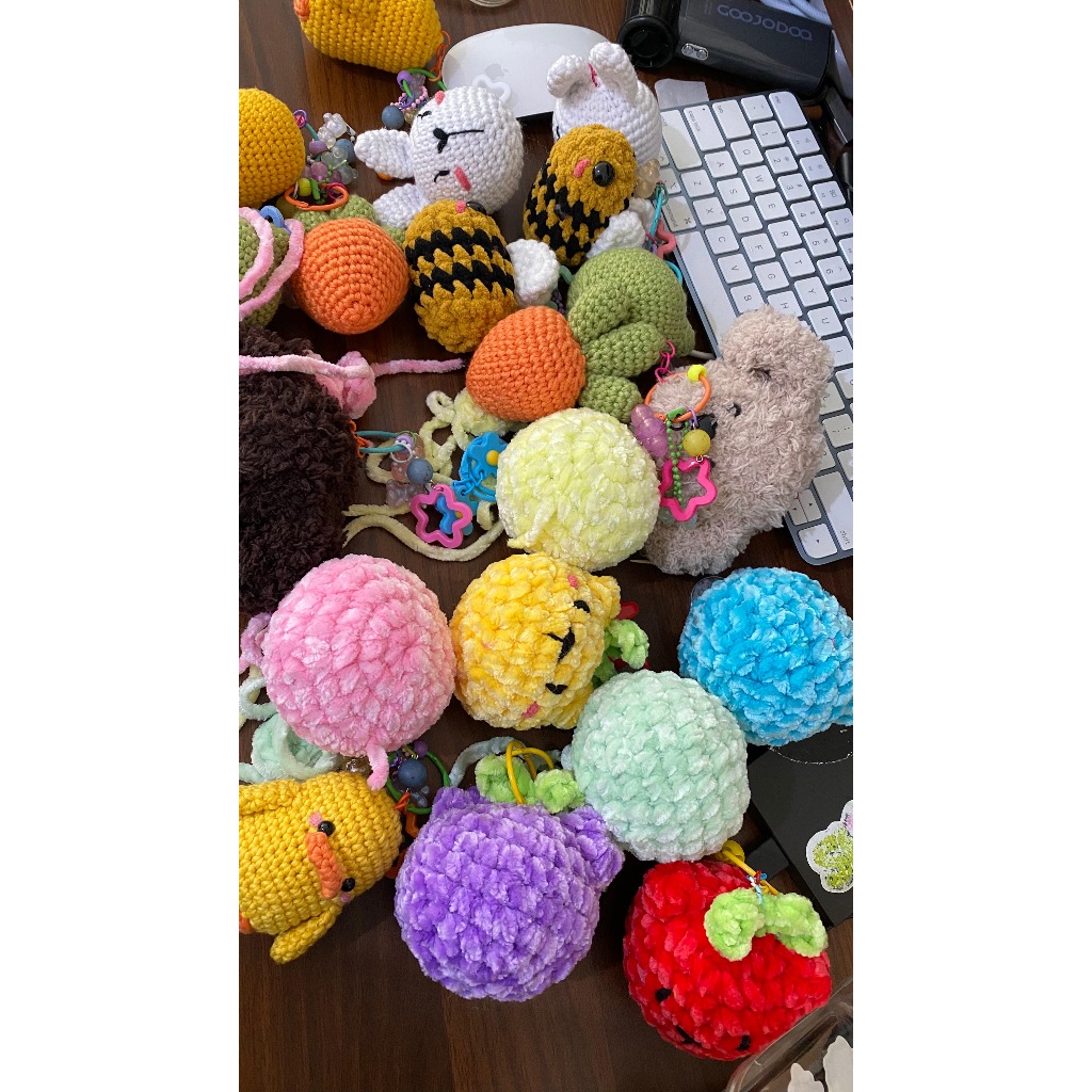 (KONFIRMASI DULU) - Custom Crochet / Rajut Custom / Plushie, Amigurumi, Keychain, Pouch, Boneka, Car