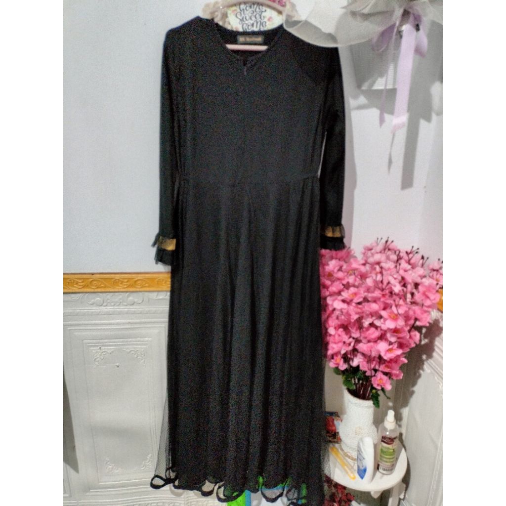 Gamis Syar'i Khimar Hitam Ekslusif NK Muslimah - Preloved