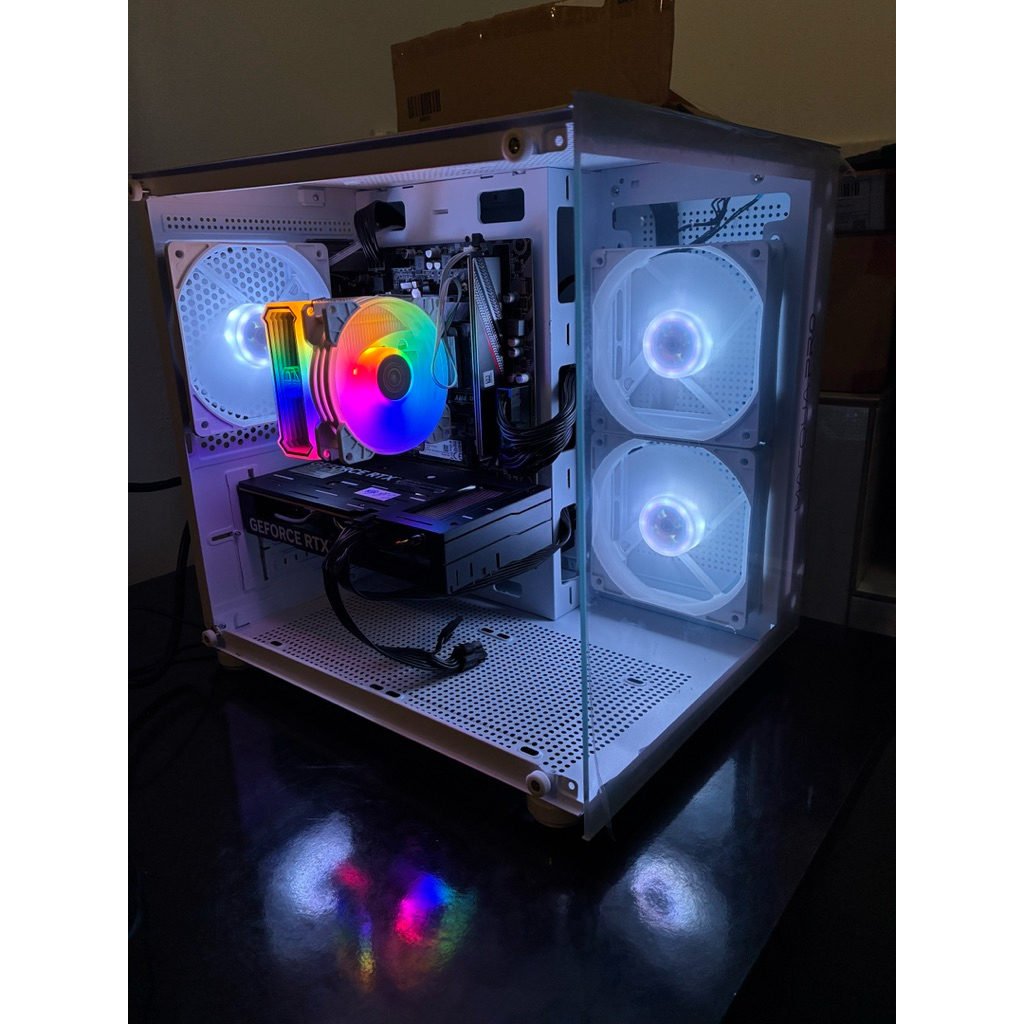 PC Gaming r5 5600 RTX 5060