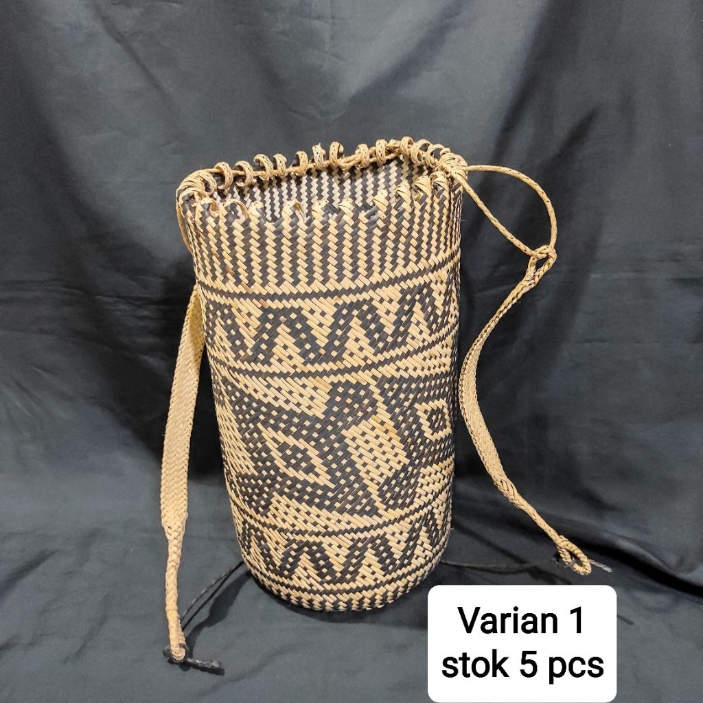 Tas anjat rotan dayak kalimantan