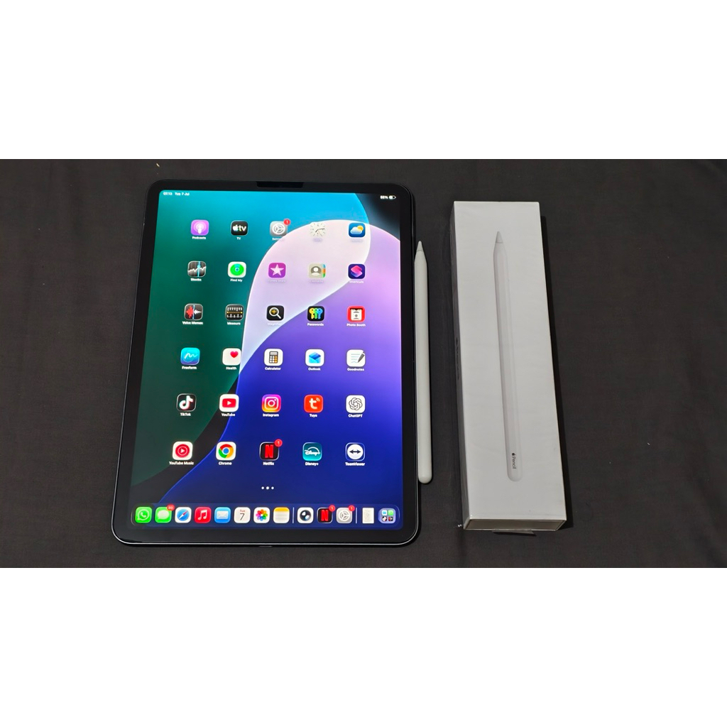 IPad Pro 2018 11 inch 64gb & Apple pencil gen 2