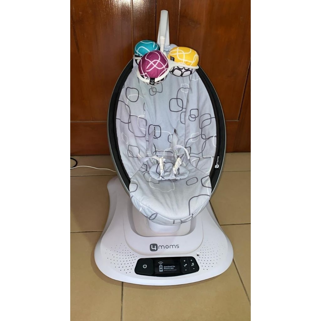 preloved mamaroo 4 moms