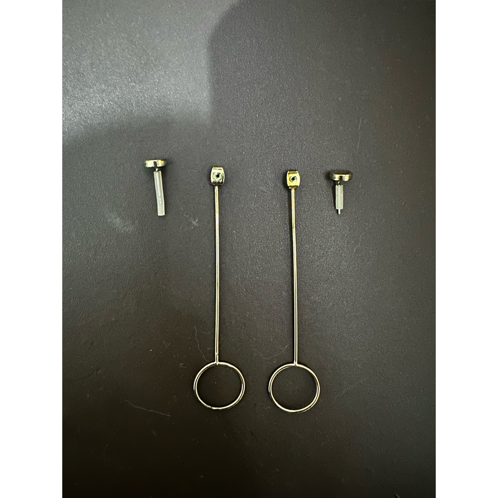 Anting-anting cucok meong