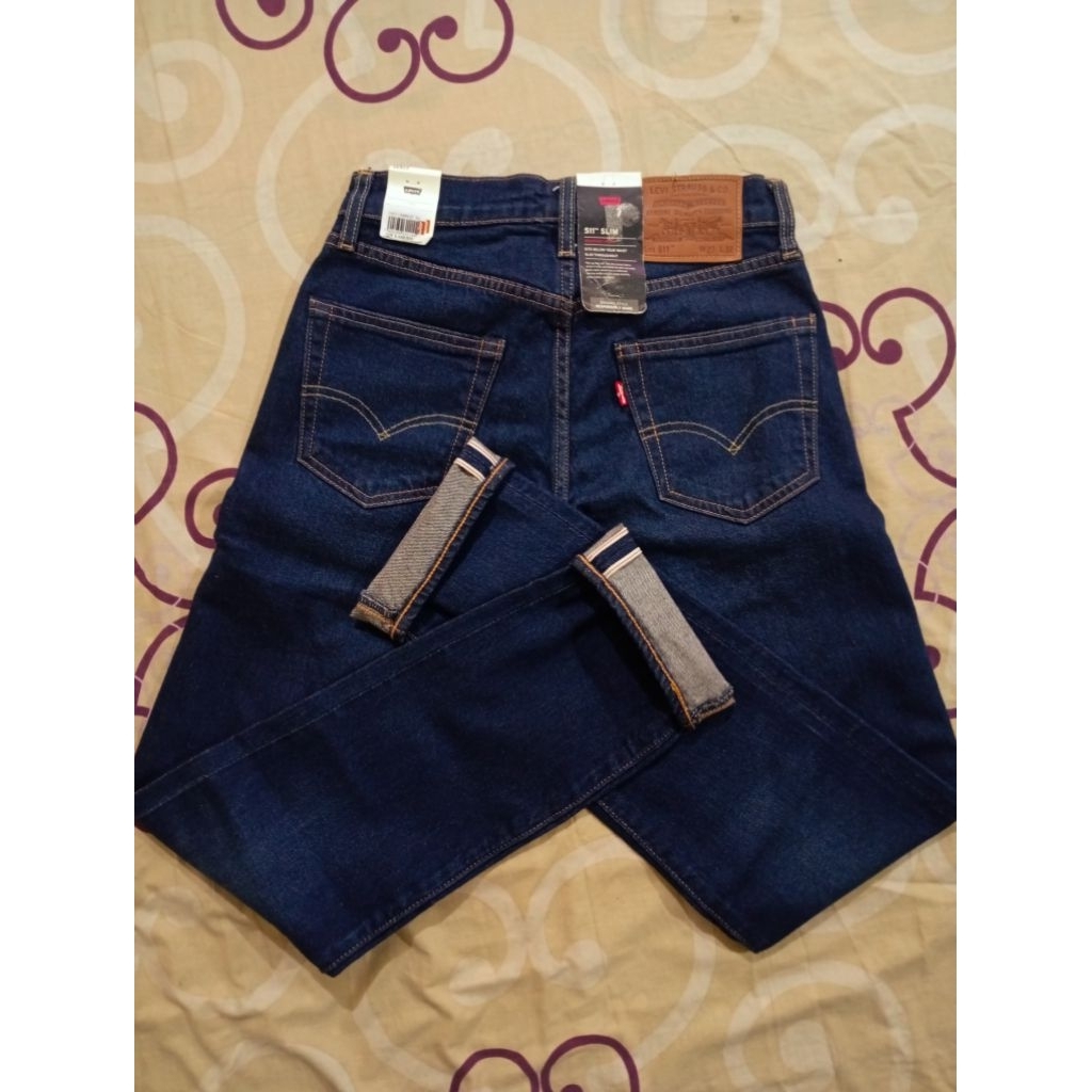 Lev is 511 Size 27  Selvedge Denim