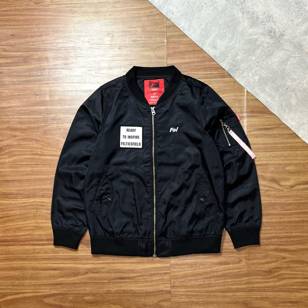 jaket bomber Feltics