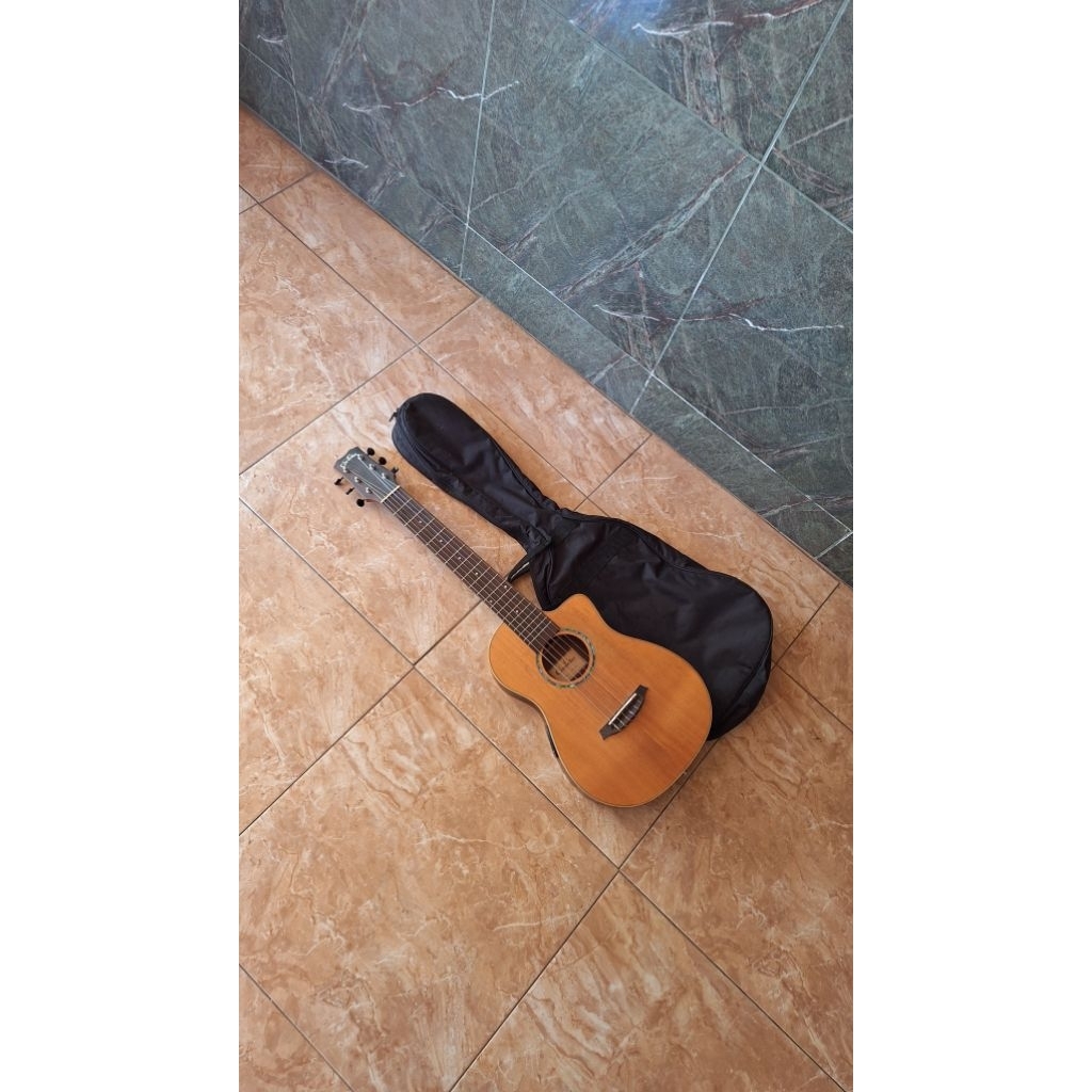 Gitar Nylon Cordoba Designed in California USA