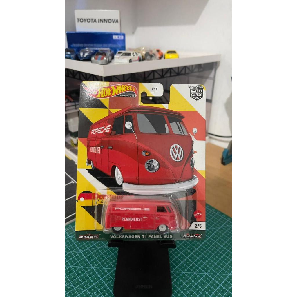 Hot Wheels Premium Volkswagen T1 Panel Bus, Kool Kombi Eibach, T1 Panel Bus Castrol, T1 Panel Bus Fi