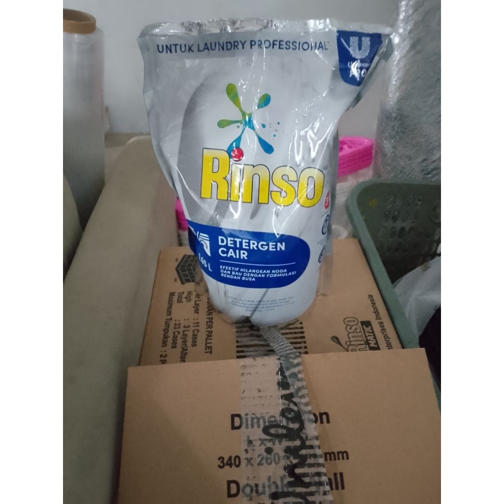 Rinso Matic Professional Liquid, deterjen cair khusus mesin cuci.berisi 6 pouch dengan kapasitas mas