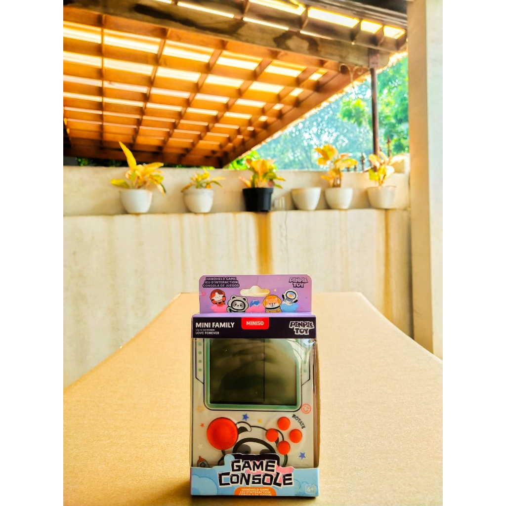 Miniso x Mini Family Game Console / Gameboy / Dekstop Game Mini Family Penpie Toy Collections
