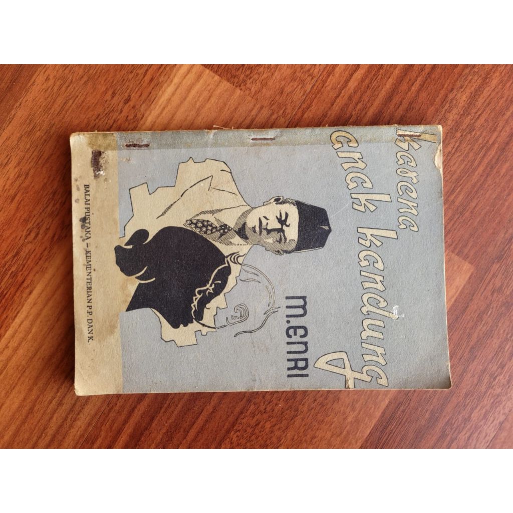 Buku bacaan - karena anak kandung oleh M enri cetakan ke3 tahun 1953