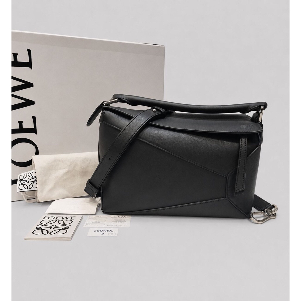 (PRELOVED) Loewe Small Leather Puzzle Edge Top-Handle Bag 2025