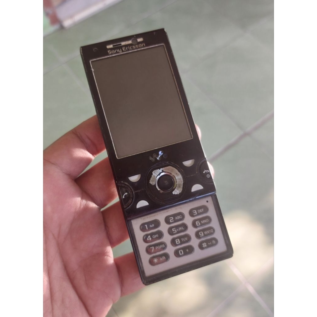 Hp Jadul Sony Ericsson W995 Hikaru Ory