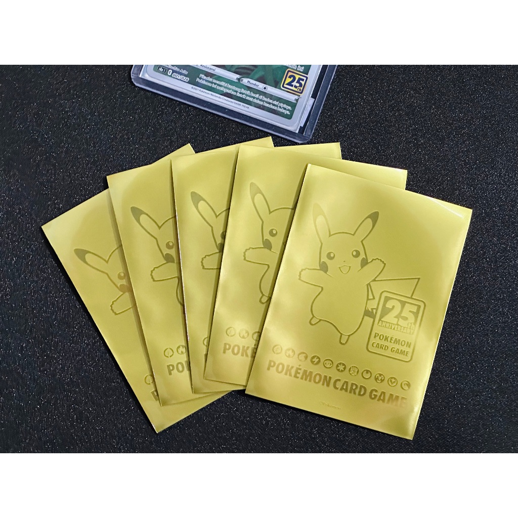Special Sleeve TCG Pokemon Card 25th Anniversary Pikachu Gold Edition