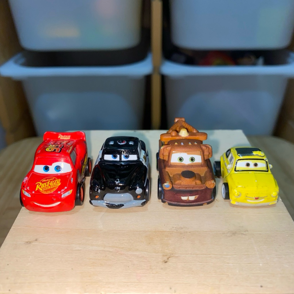 Take All Original Mattel Disney Pixar Cars Minis – Paket Set Katalog Mobil Mini McQueen, Doc Hudson 