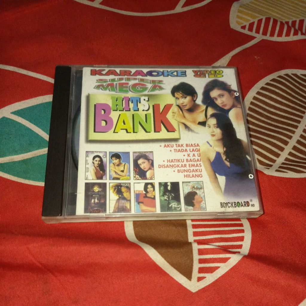 VCD SUPER MEGA HITS BANK ALDA MAYANG SARI NAFA URBACH PAY GONG 2000