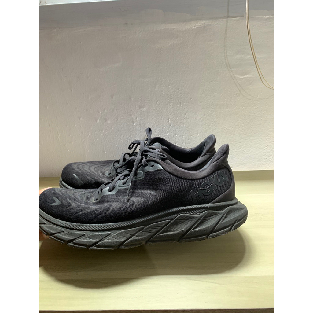 hoka arahi 6