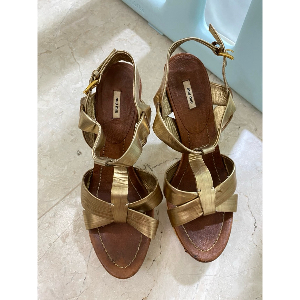 Preloved miumiu heels