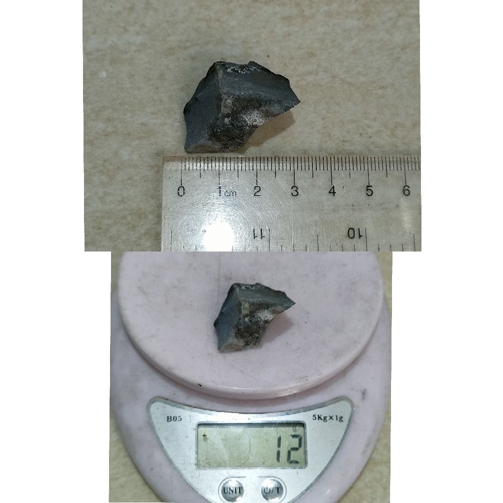 Batu Akik Bacan low grade Pajangan Rough Bongkahan (12gram-13.180)