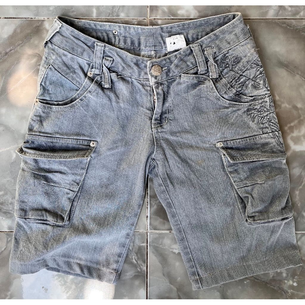 Shortpants Cargo Faded Denim Tankus Japan x Sukajan Motif Bunga