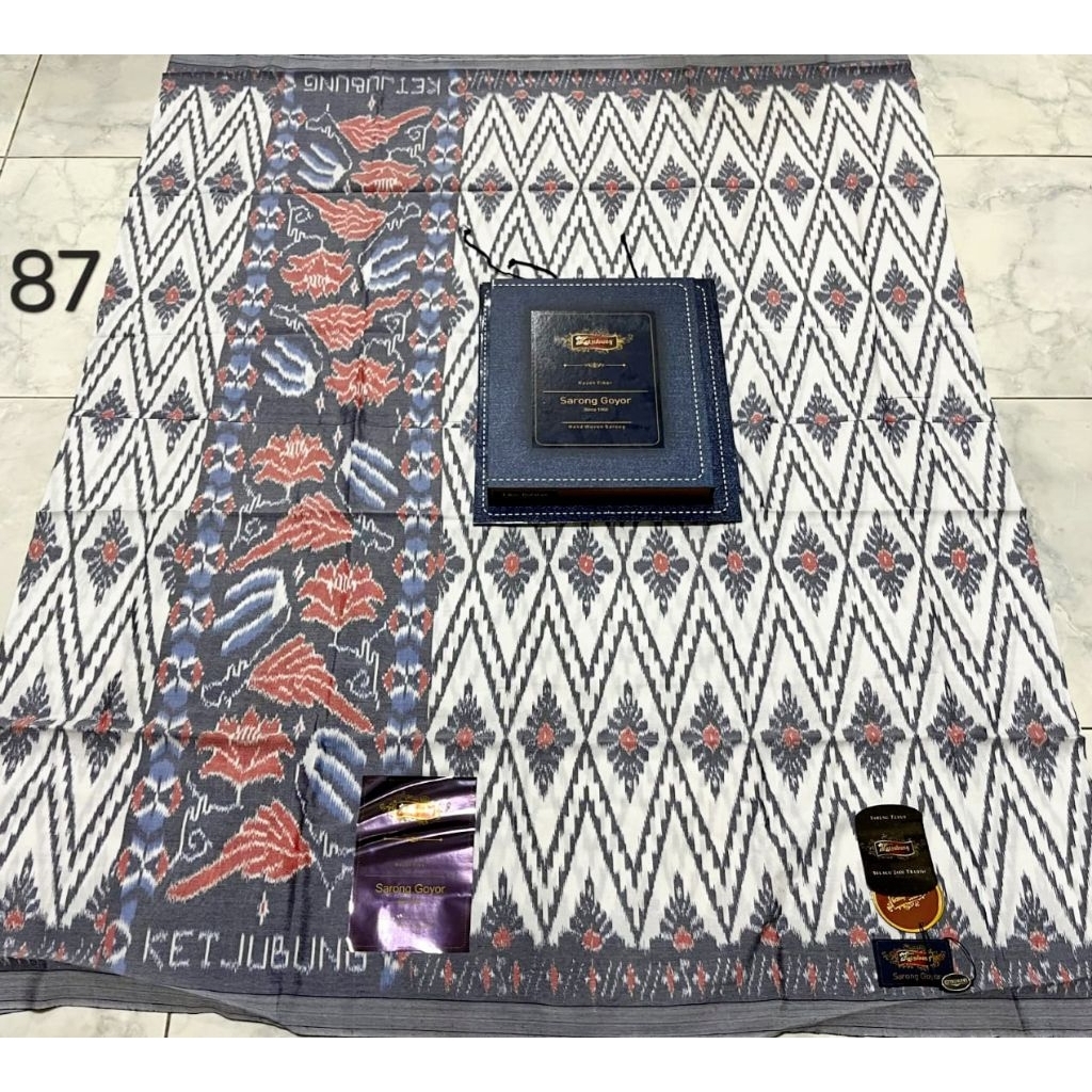 SARUNG KETJUBUNG GOYOR RED GOLD MOTIFBARU ORI