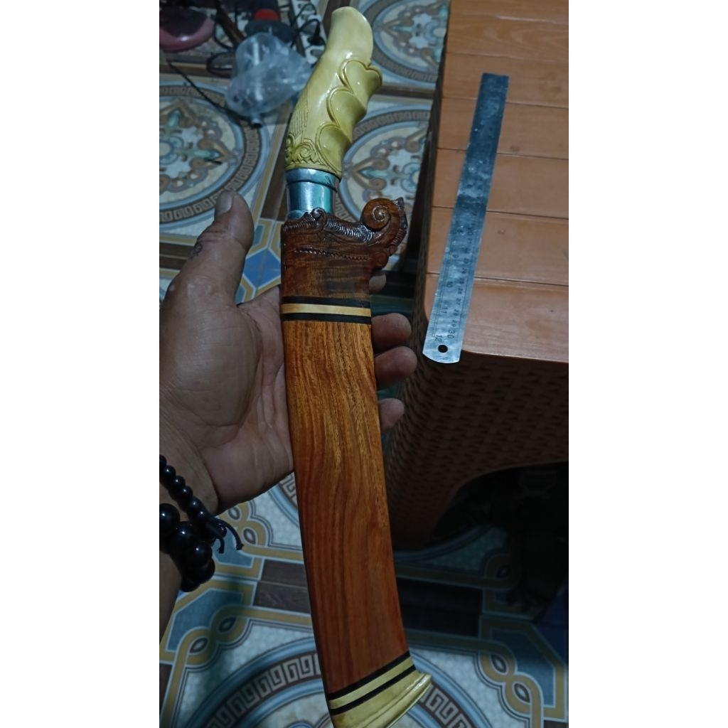 Perkakas kebun Baja D2