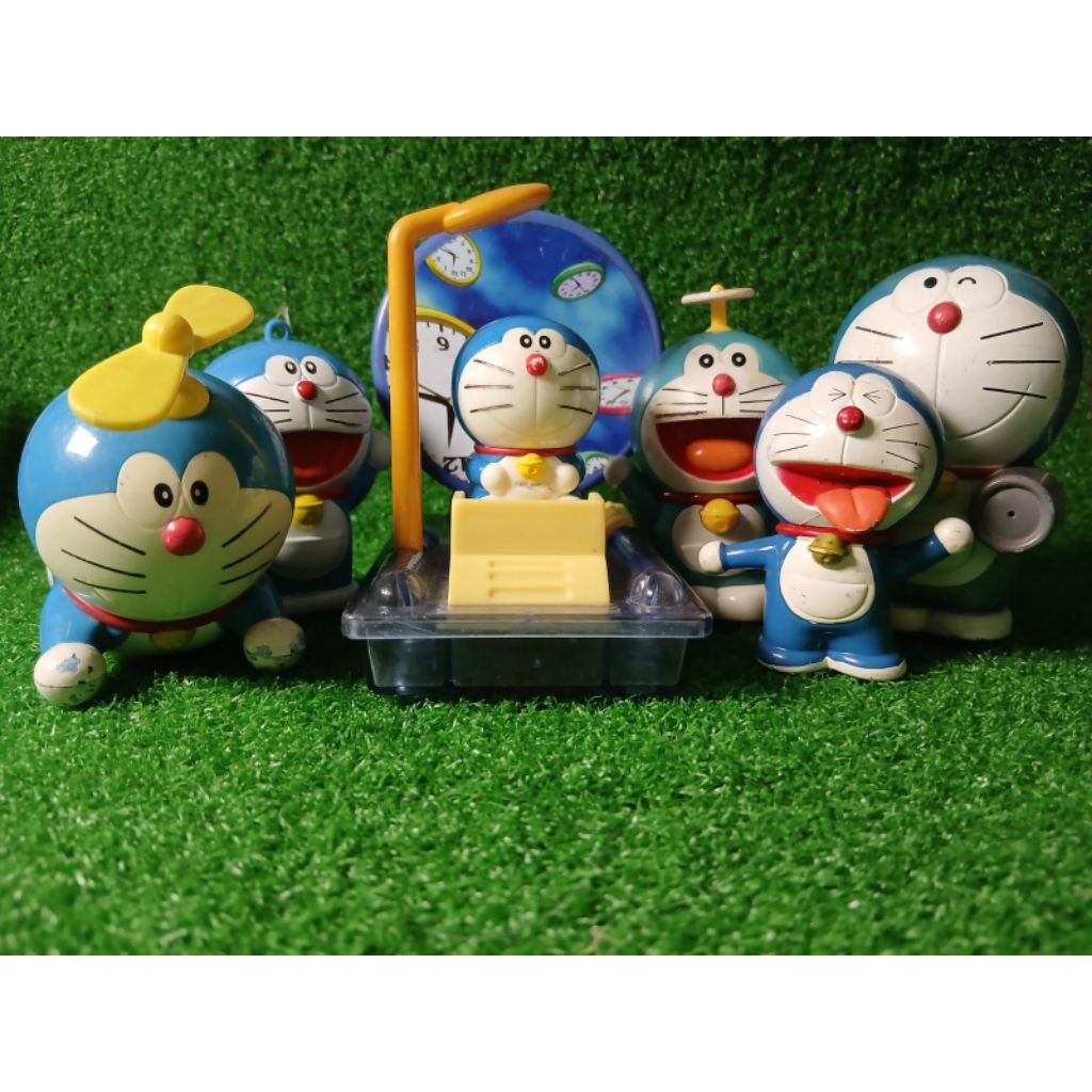 Doraemon Figure Preloved Semua seperti gambar