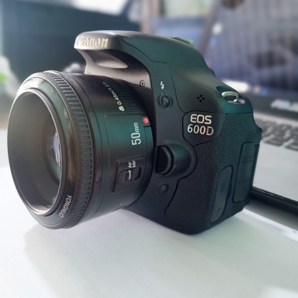 Canon 600D Lensa Fix 50mm f 1.8