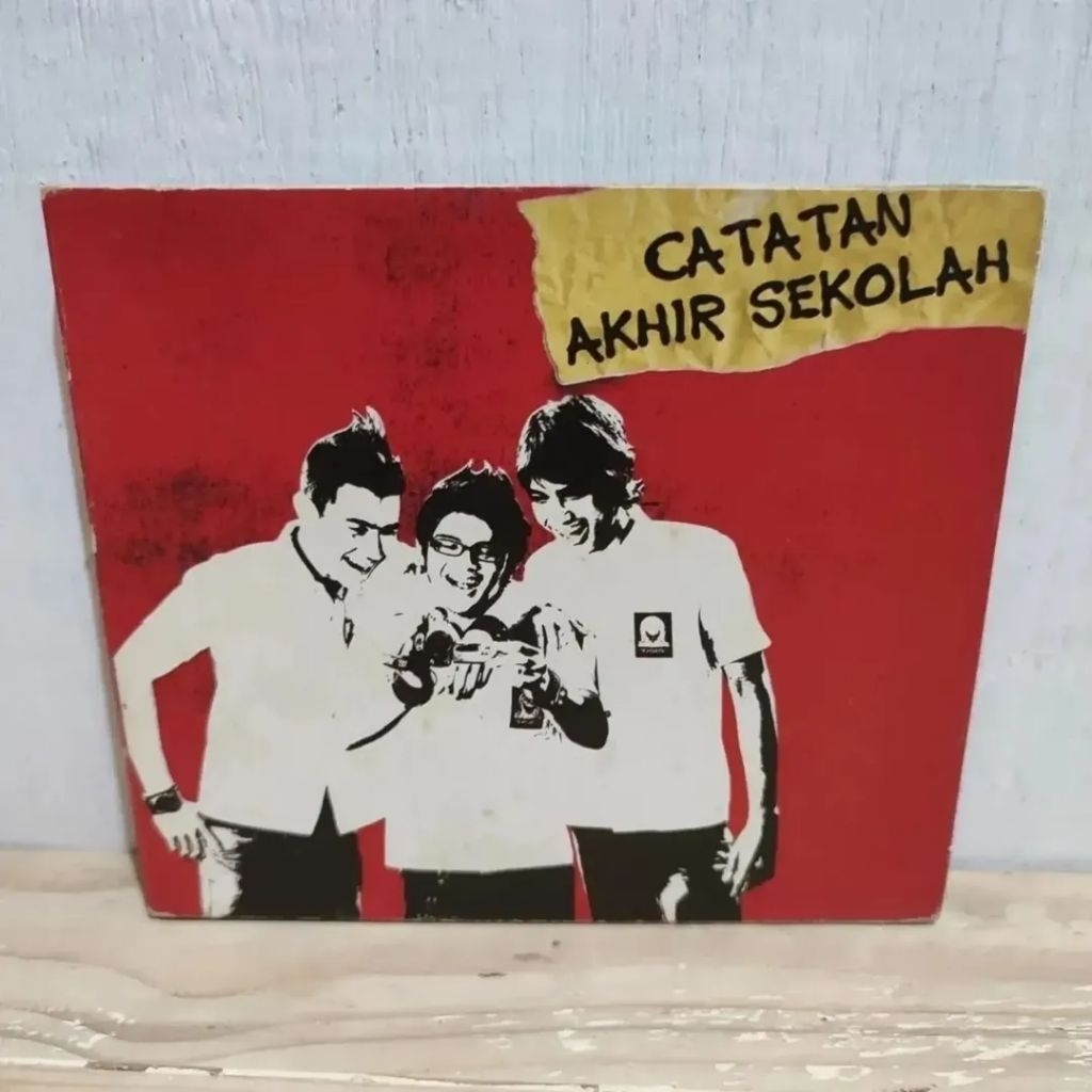 CD CATATAN AKHIR SEKOLAH (Mocca, The Upstairs, Seringai, The Sigit, Teenage Death Star, etc)