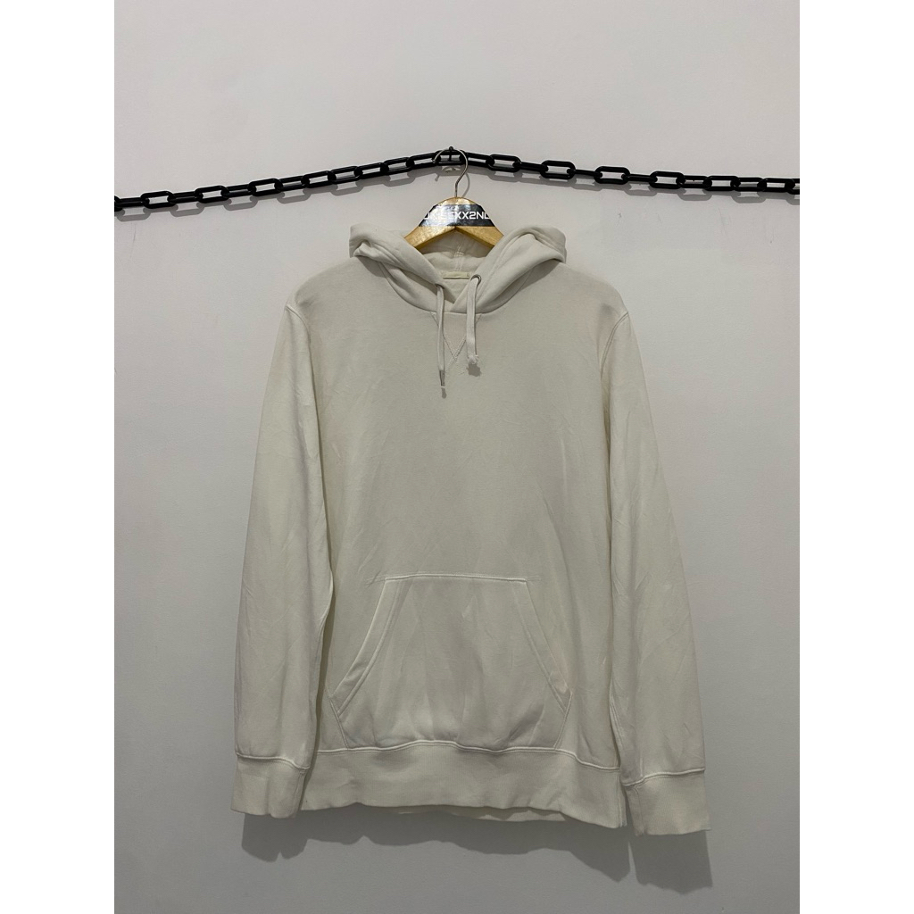 HOODIE GU BASIC PUTIH