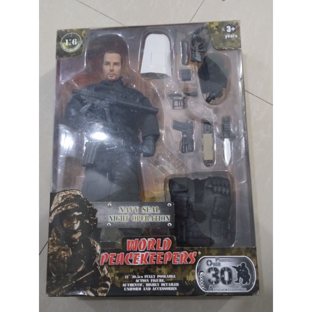 Action Figure Seri World Peacekeepers Navy Seal Night Operation