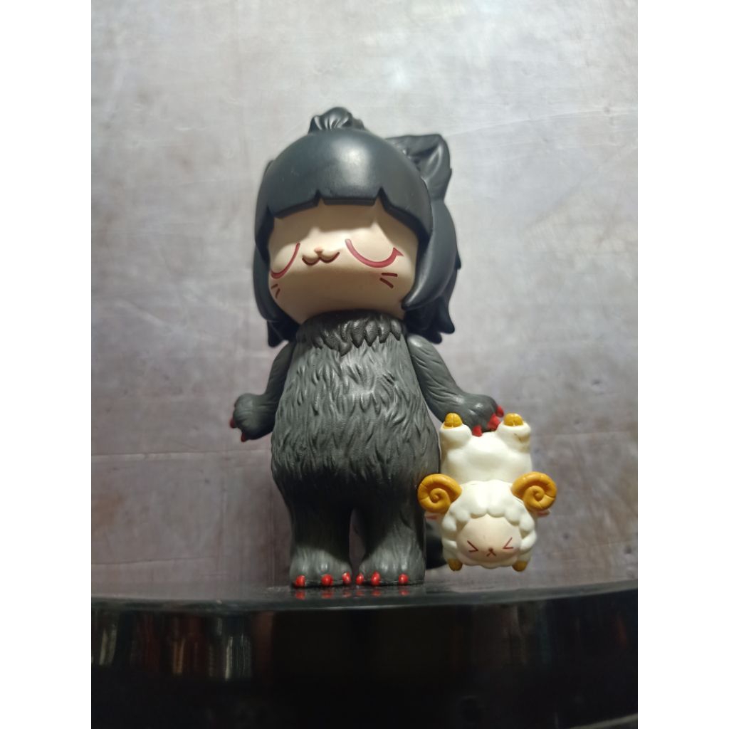 Figure Kimmi and Miki Character Werewolf