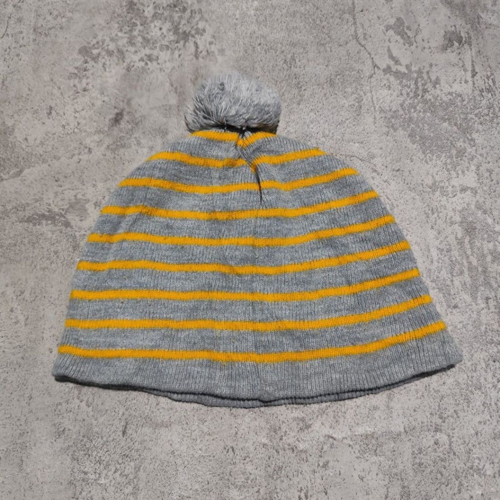 Topi beanie kupluk rajut Fred Perry liris