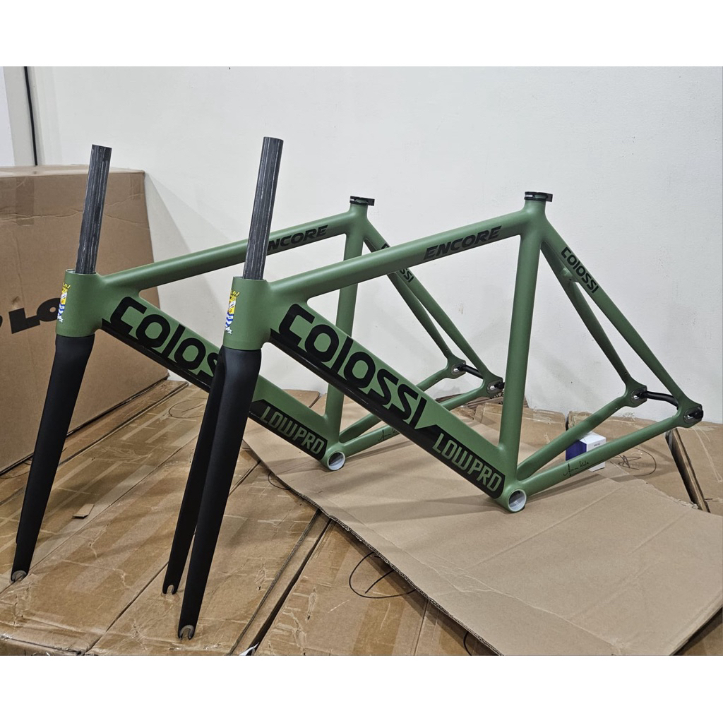 Frameset Sepeda Fixie COLOSSI LOW PRO ENCORE Warna Army Green Frame Alloy Fork Carbon