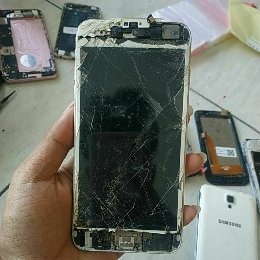 iPhone 6s model a1524 jual gambling cek deskripsi