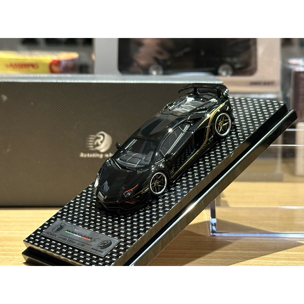 YM Model Rowen Lamborghini Aventador S Black