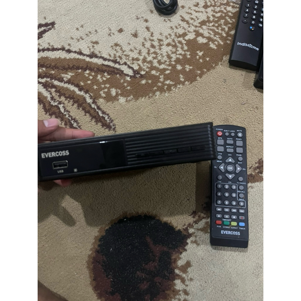 STB Digital TV Evercoss STB Prime - Kondisi Normal + Bonus Adaptor HP