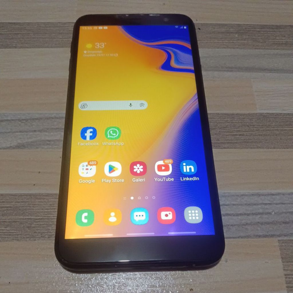 Hp Samsung Galaxy J4 PLUS RAM 2/32 GB SECOND NORMAL(KET. BACA DISKRIPSI)