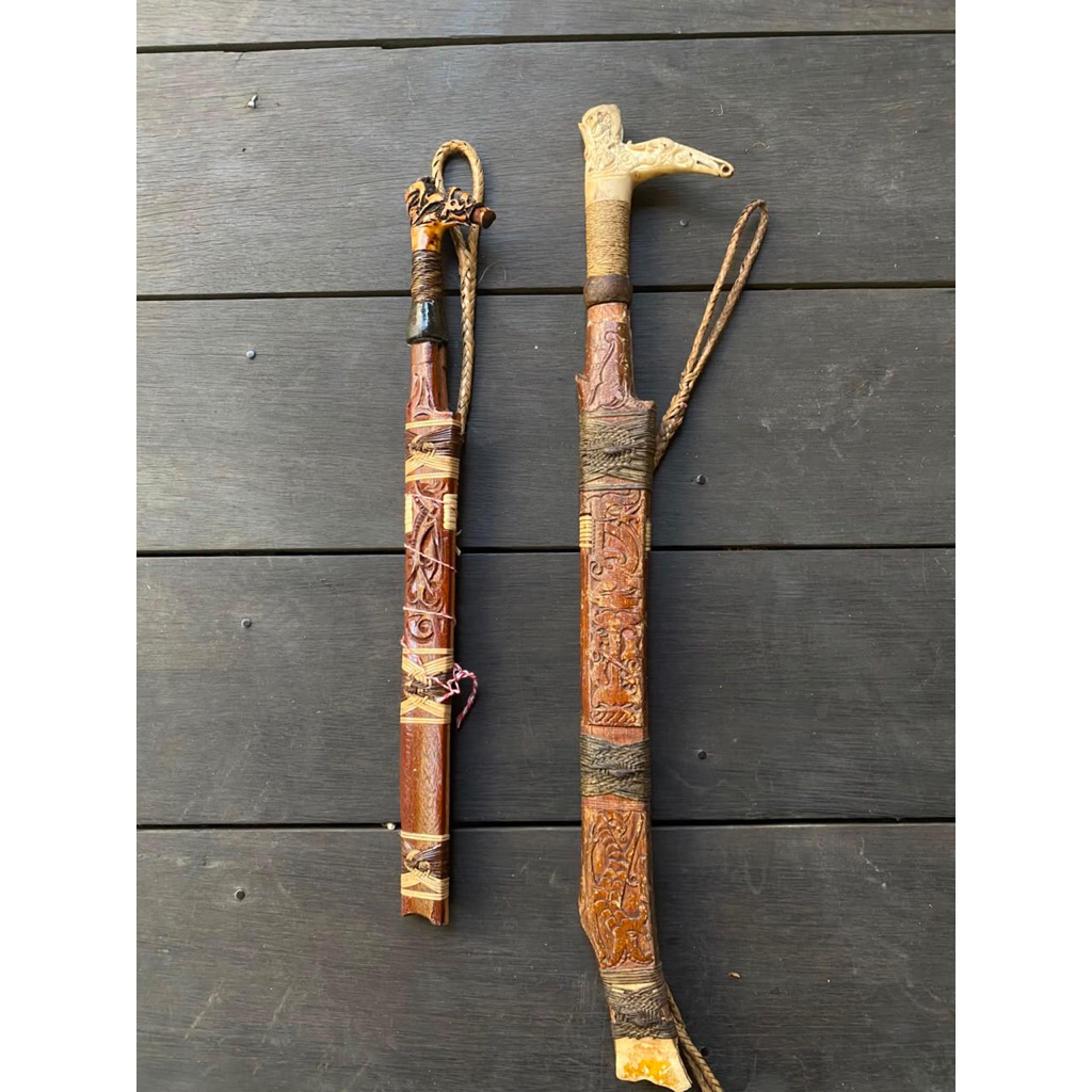 aksesoris souvenir mandau baja dayak khas kalimantan