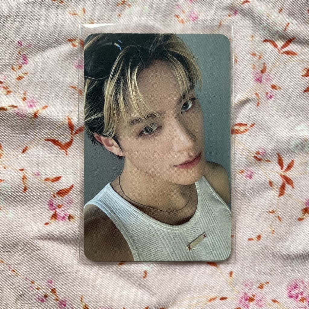 Official photocard jeno real city, pob lucky draw yzy unit nomin markhyuck mark