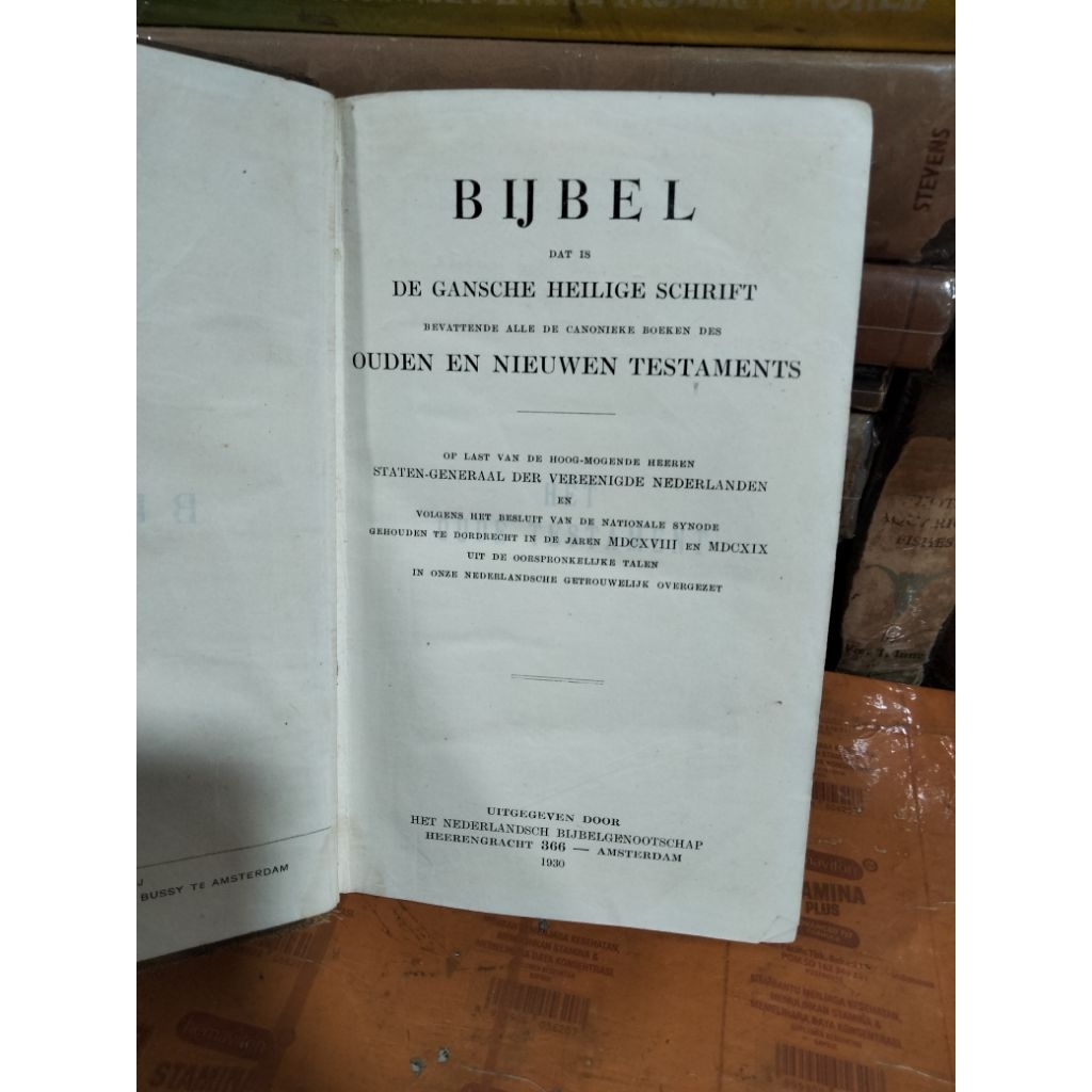 BijBel dat is de gansche hellige schrift tahun 1930