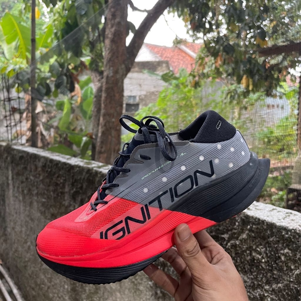 Sepatu Running Specs Second Ori size 39
